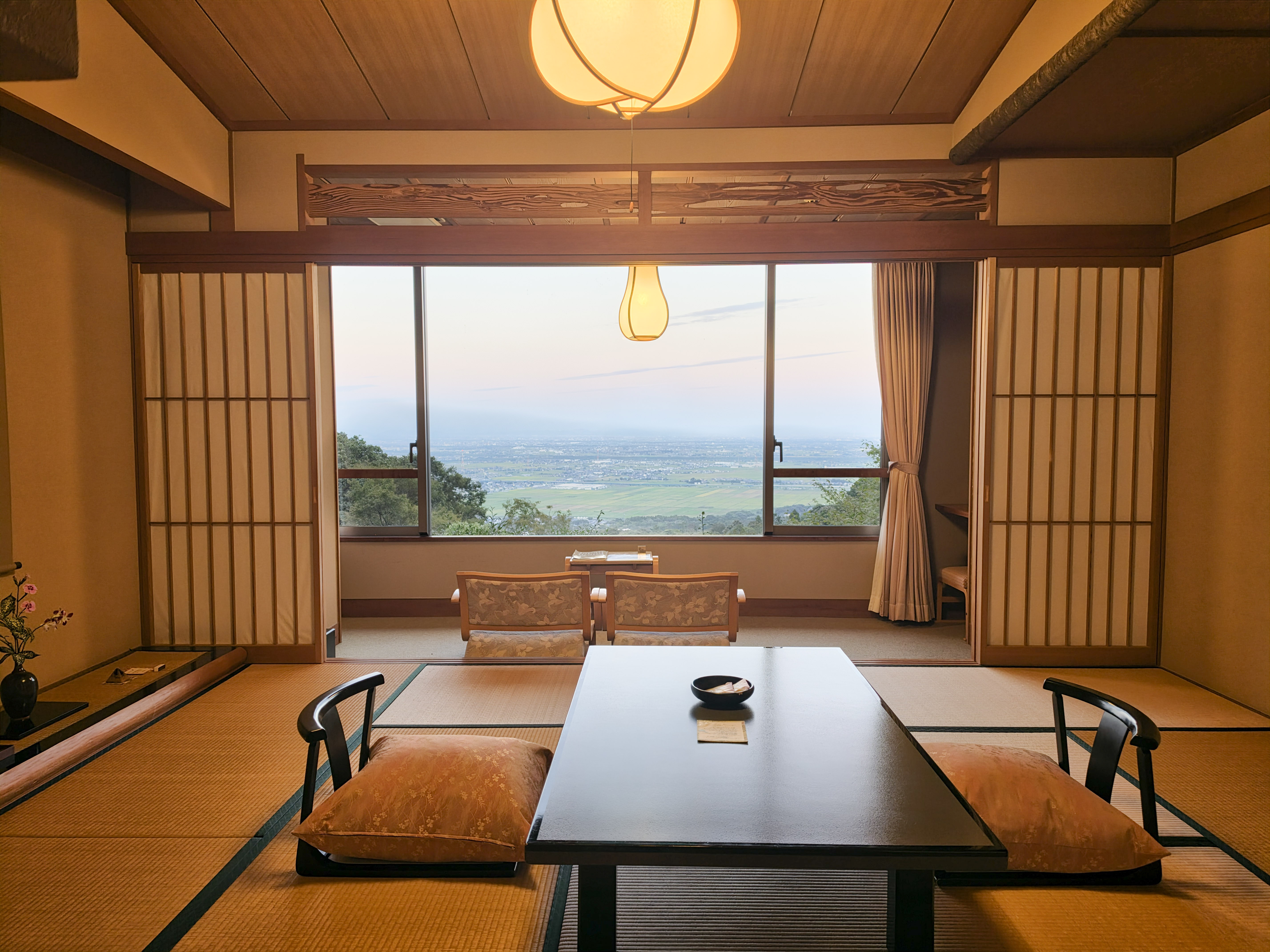 森景和室 二人静・れんげ・すみれ 和室10畳の客室写真1